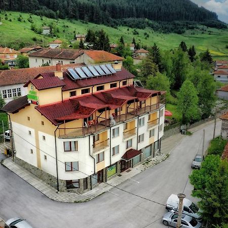 Boryka Family Hotel Asikoria Екстер'єр фото